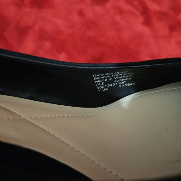 Alfani Women Justena Black Pointed-Toe Pump Size 7.5M w/ Geometric Shape Heels - Picture 4 of 7